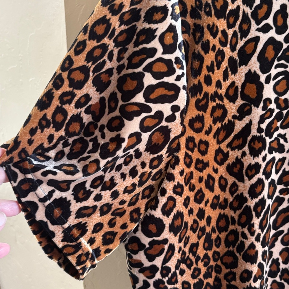 CWC dressy leopard top, 2X - Picture 4 of 8